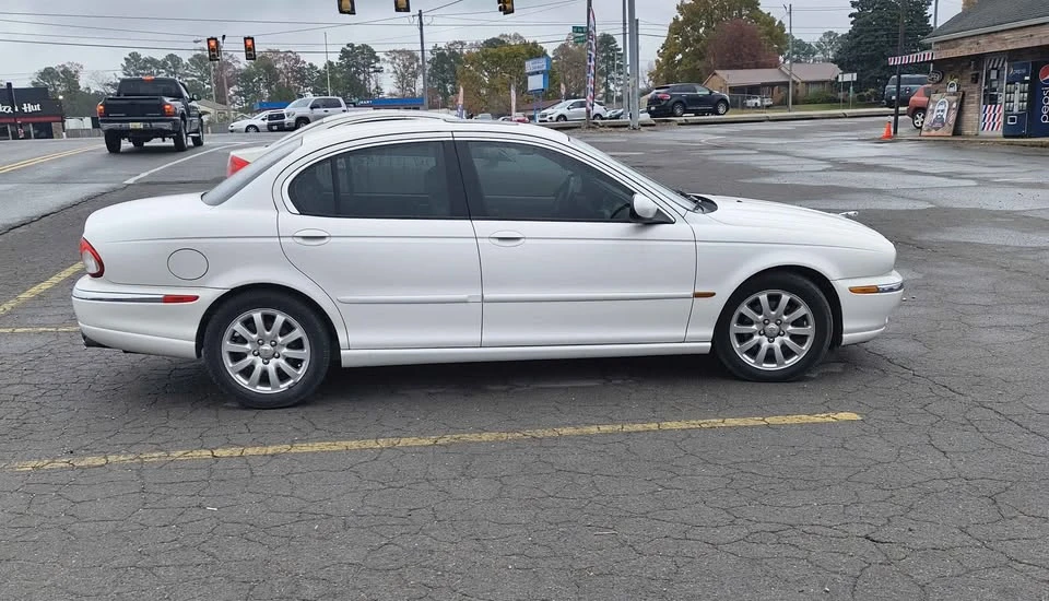 2002 Jaguar X-Type - Image 16 of 18
