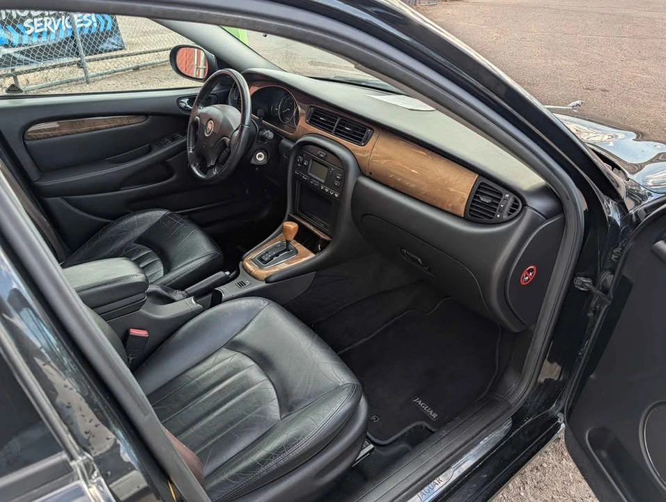2002 Jaguar X-Type - Image 8 of 13