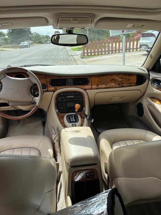 2002 Jaguar X308 XJ - Image 10 of 14