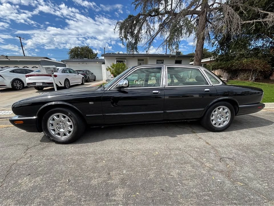2002 Jaguar X308 XJ - Image 4 of 14