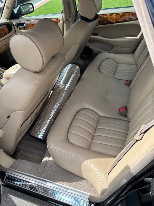 2002 Jaguar X308 XJ - Image 9 of 14