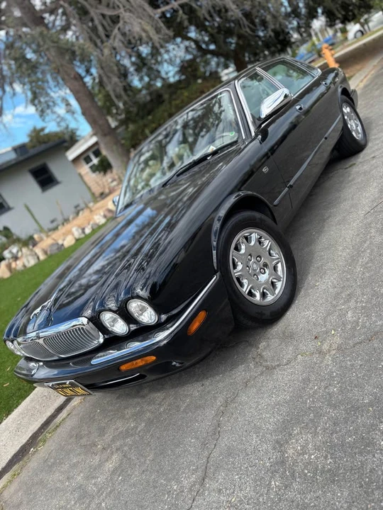 2002 Jaguar X308 XJ - Image 3 of 14