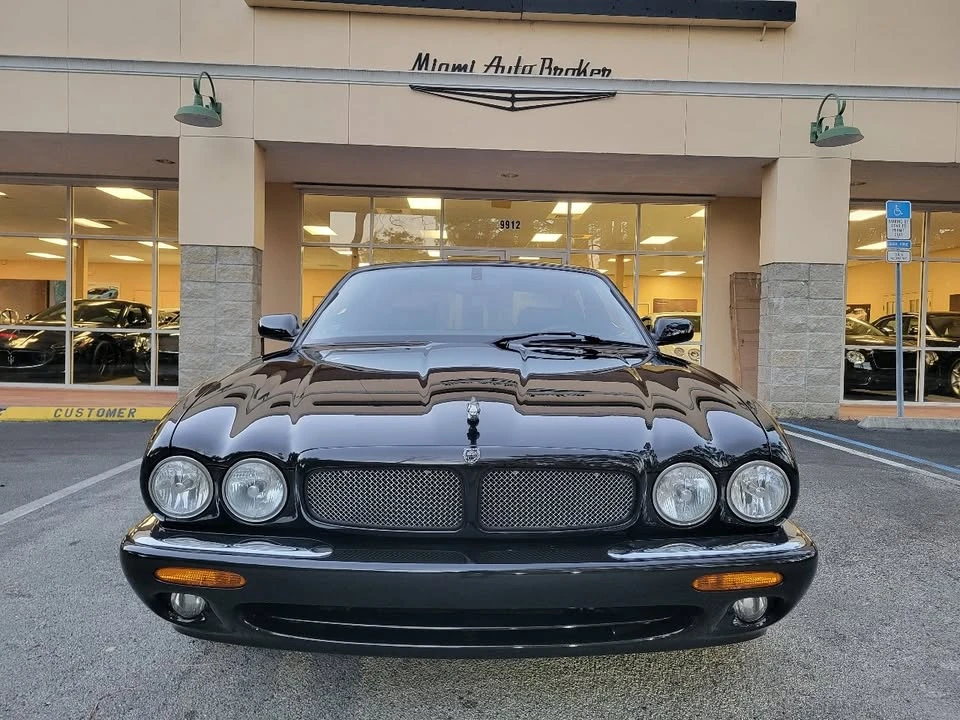 2002 Jaguar X308 XJ - Image 12 of 18