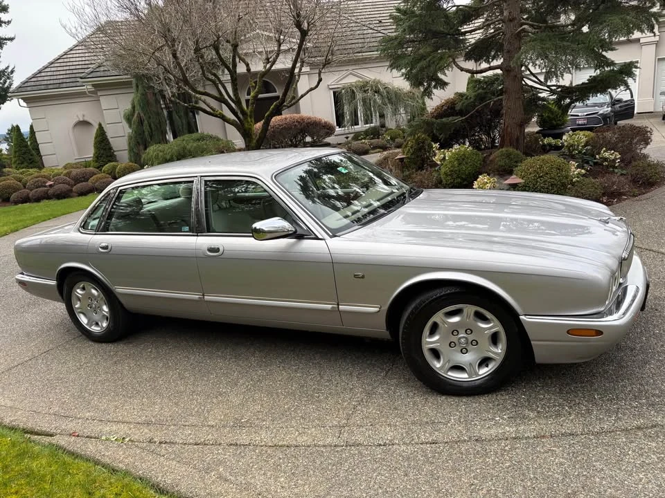 2002 Jaguar X308 XJ - Image 3 of 9