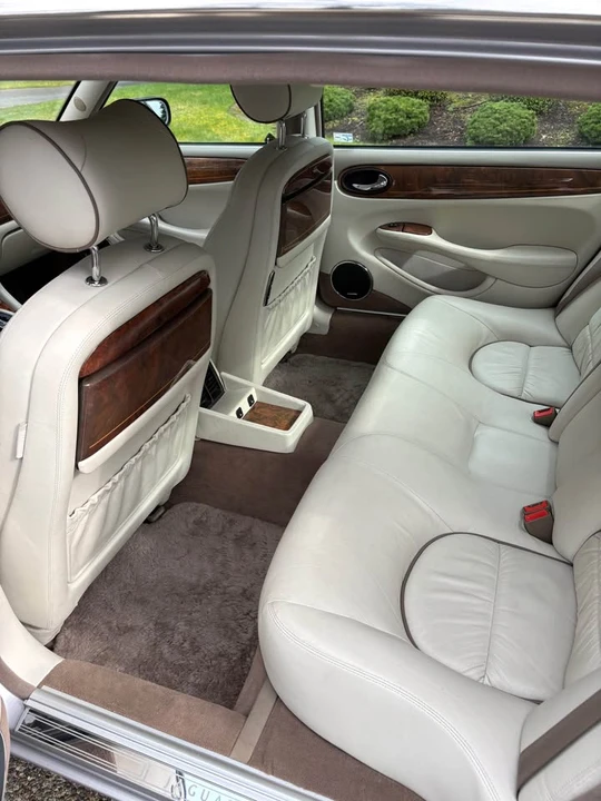 2002 Jaguar X308 XJ - Image 9 of 9