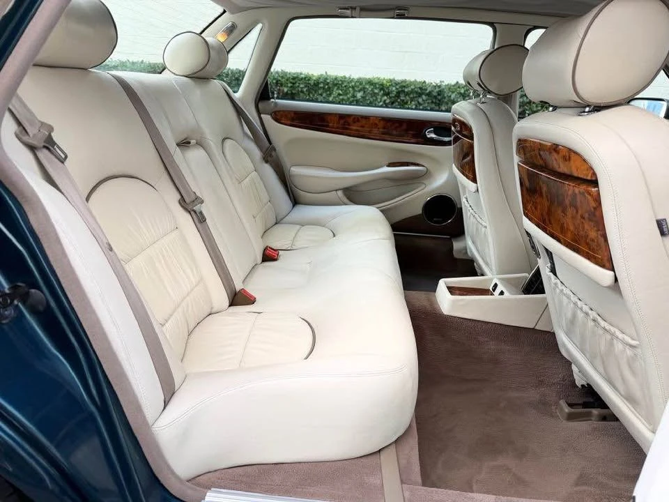 2002 Jaguar X308 XJ - Image 14 of 18