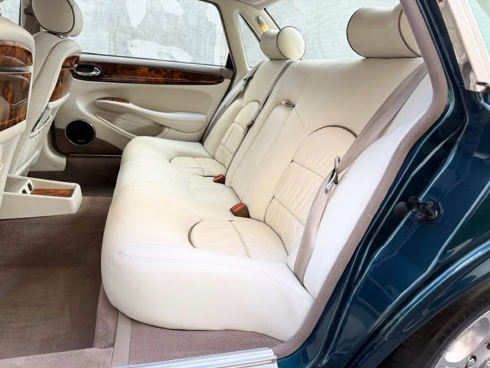 2002 Jaguar X308 XJ - Image 12 of 18