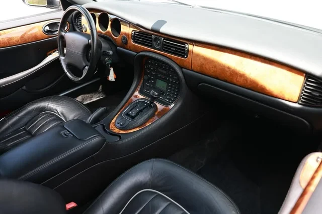 2002 Jaguar X308 XJ - Image 17 of 19