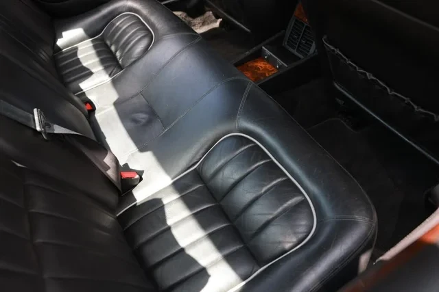 2002 Jaguar X308 XJ - Image 15 of 19