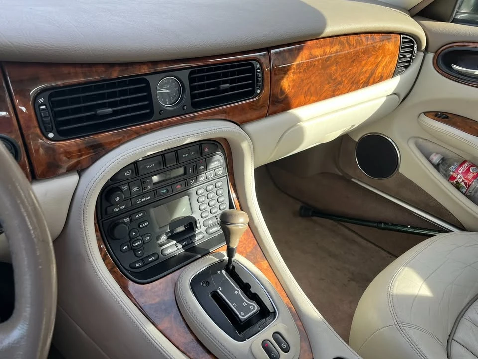 2002 Jaguar X308 XJ - Image 8 of 9
