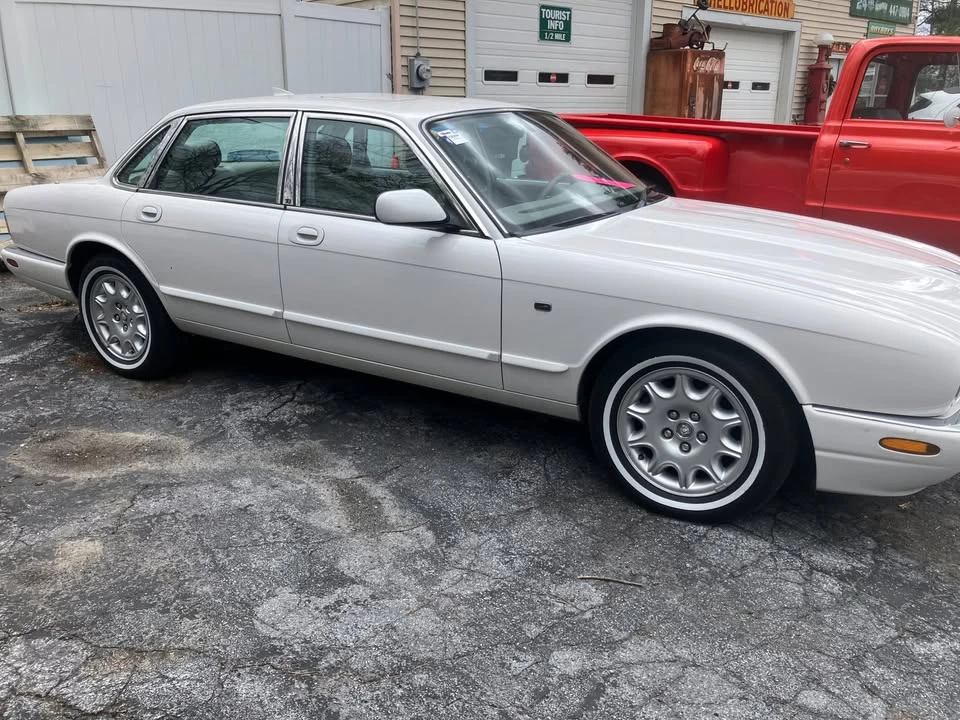 2002 Jaguar X308 XJ - Image 4 of 13