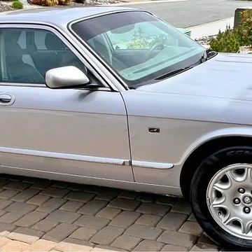2002 Jaguar XJ8