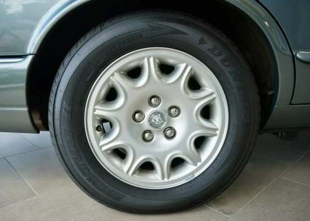 2002 Jaguar X308 XJ - Image 12 of 12