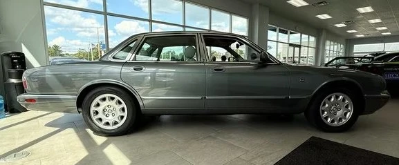 2002 Jaguar X308 XJ - Image 4 of 12