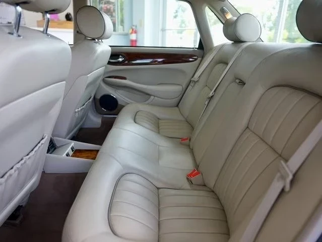 2002 Jaguar X308 XJ - Image 6 of 12