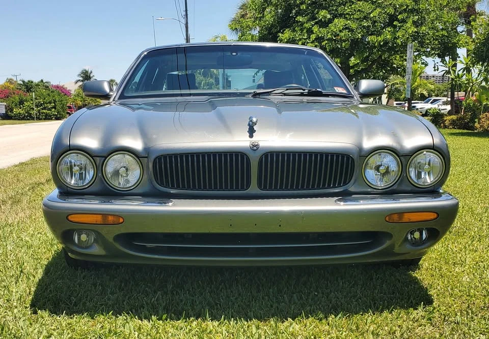 2002 Jaguar X308 XJ - Image 3 of 17