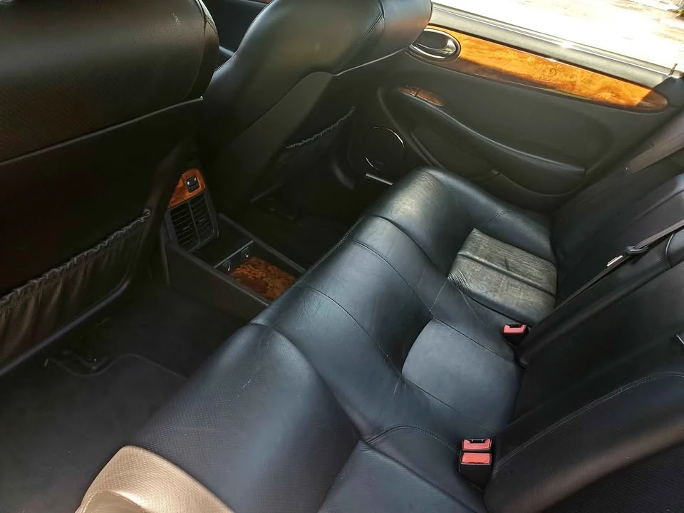 2002 Jaguar X308 XJ - Image 10 of 17