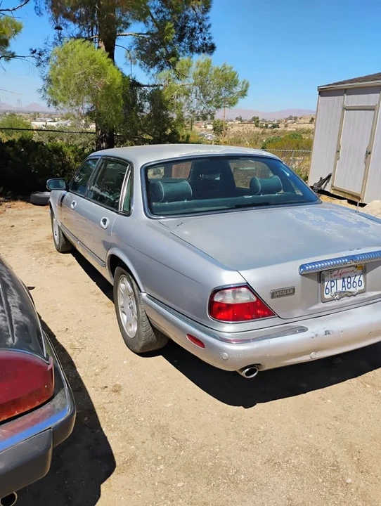2002 Jaguar X308 XJ - Image 5 of 10