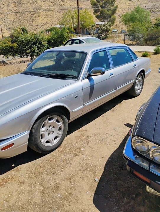 2002 Jaguar X308 XJ - Image 2 of 10