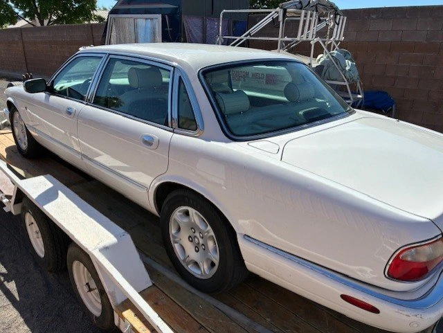 2002 Jaguar X308 XJ - Image 4 of 8