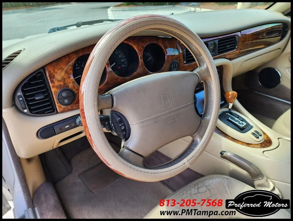 2002 Jaguar X308 XJ - Image 8 of 18