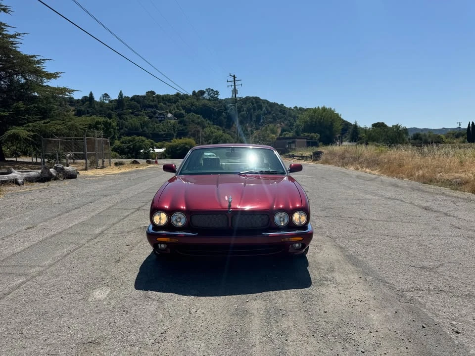 2002 Jaguar X308 XJR - Image 2 of 3