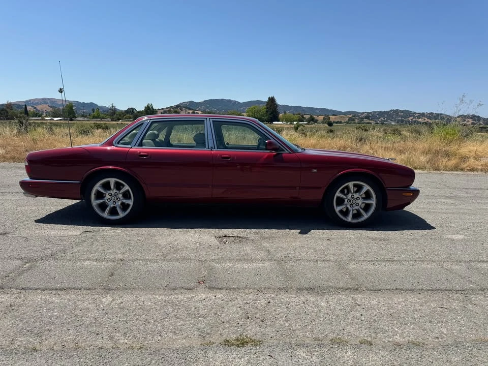 2002 Jaguar X308 XJR - Image 3 of 3