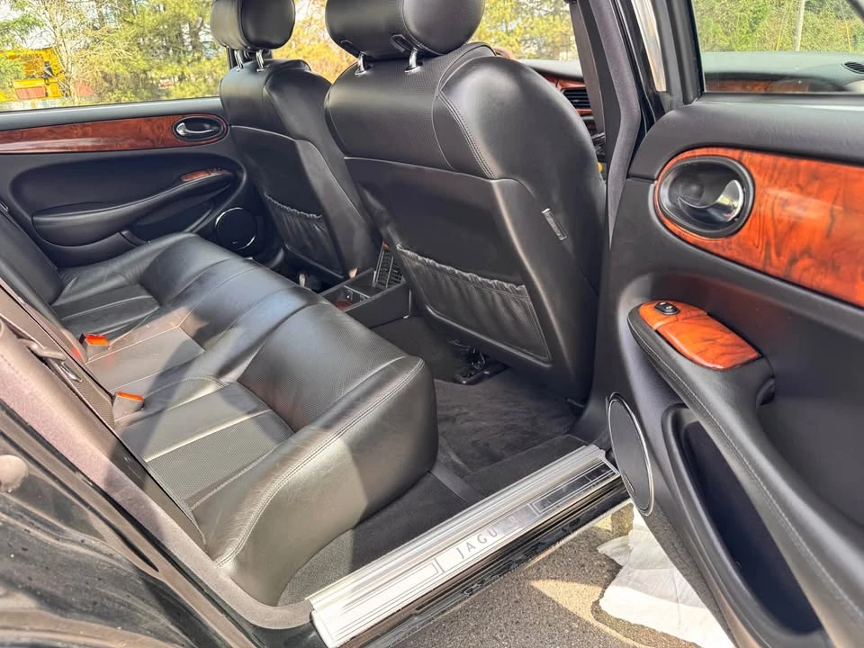 2002 Jaguar X308 XJR - Image 6 of 8
