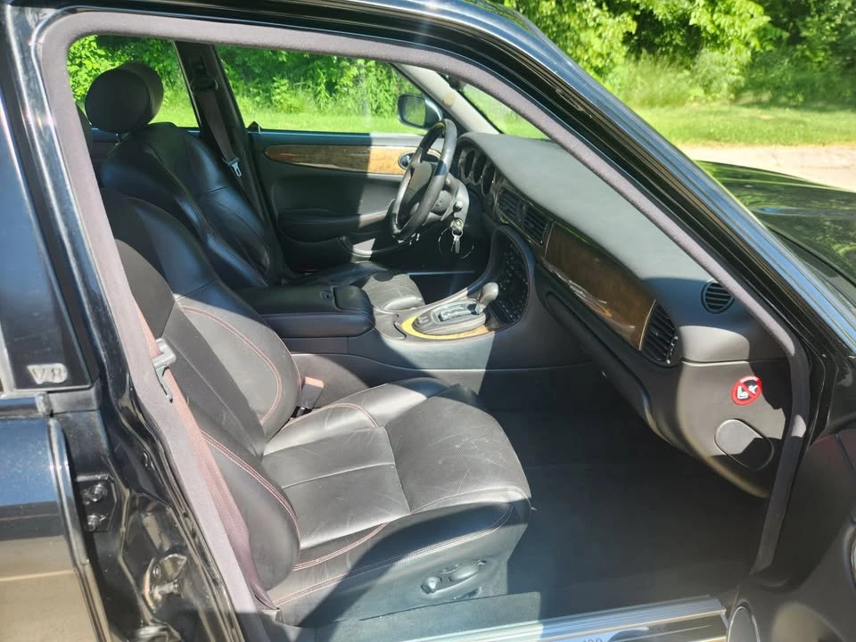 2002 Jaguar X308 XJR - Image 9 of 11