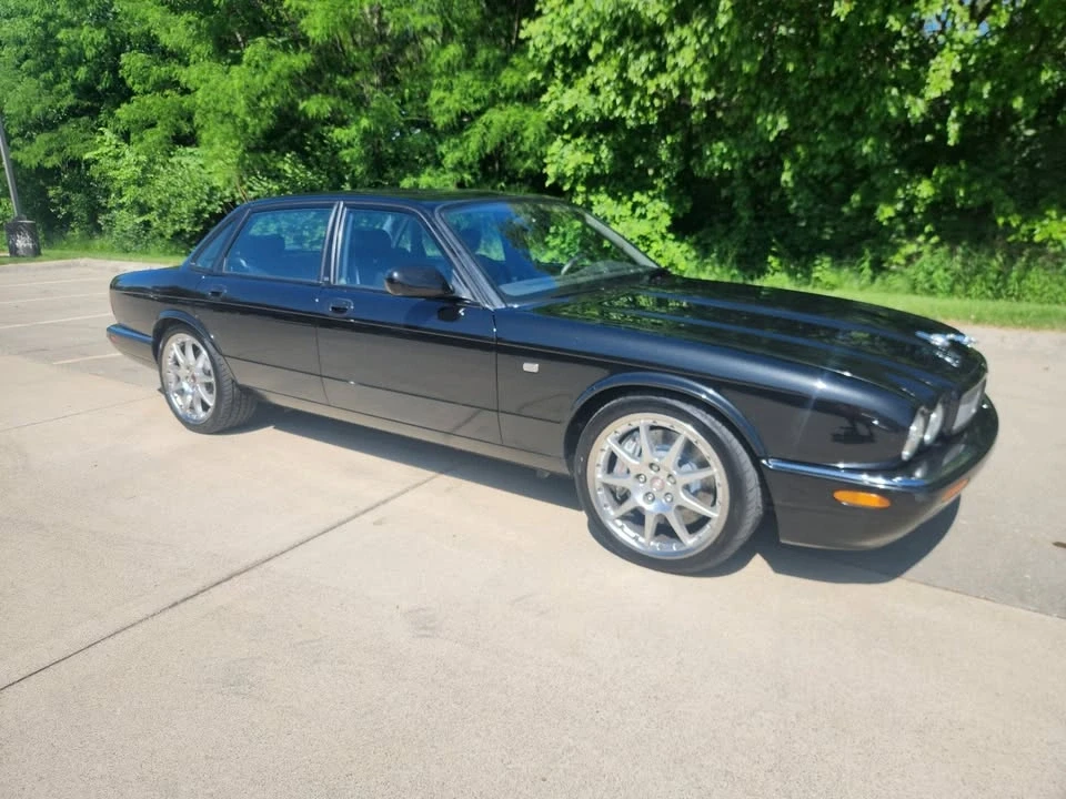 2002 Jaguar X308 XJR - Image 4 of 11