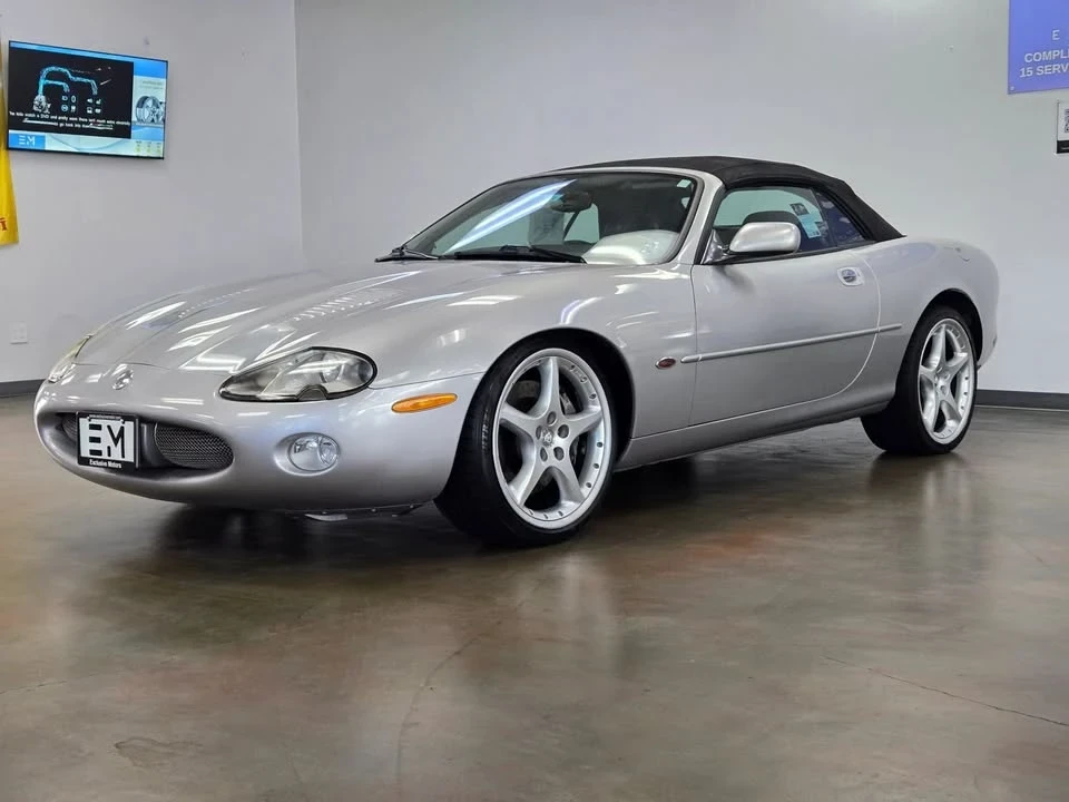 2002 Jaguar XK - Image 5 of 11