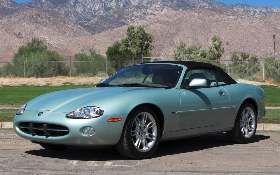 2002 Jaguar X100 XK8 - Image 5 of 8