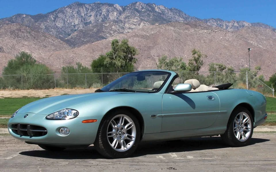 2002 Jaguar X100 XK8 - Image 2 of 8