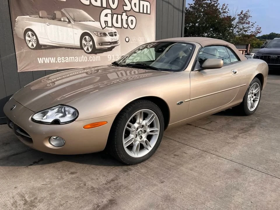 2002 Jaguar XK - Image 9 of 20