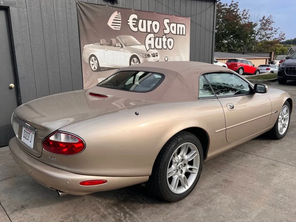 2002 Jaguar XK - Image 11 of 20
