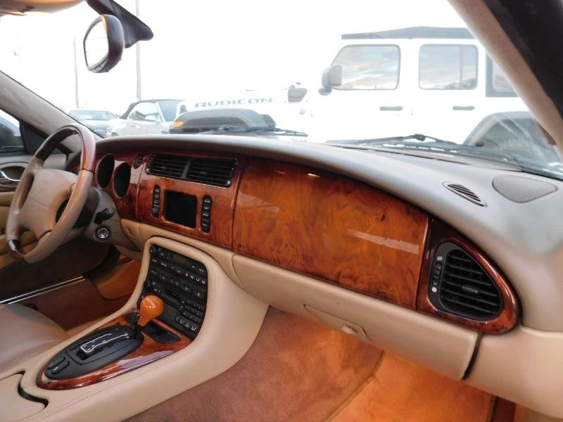 2002 Jaguar X100 XK8 - Image 12 of 20