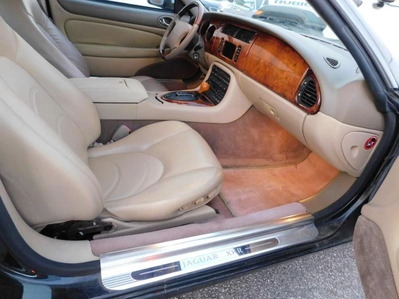 2002 Jaguar X100 XK8 - Image 11 of 20