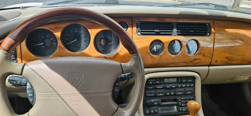 2002 Jaguar X100 XK8 - Image 10 of 17