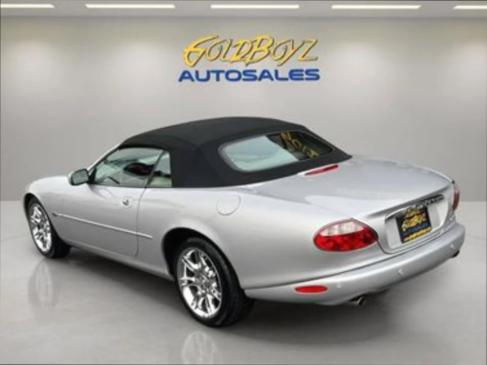 2002 Jaguar X100 XK8 - Image 11 of 20