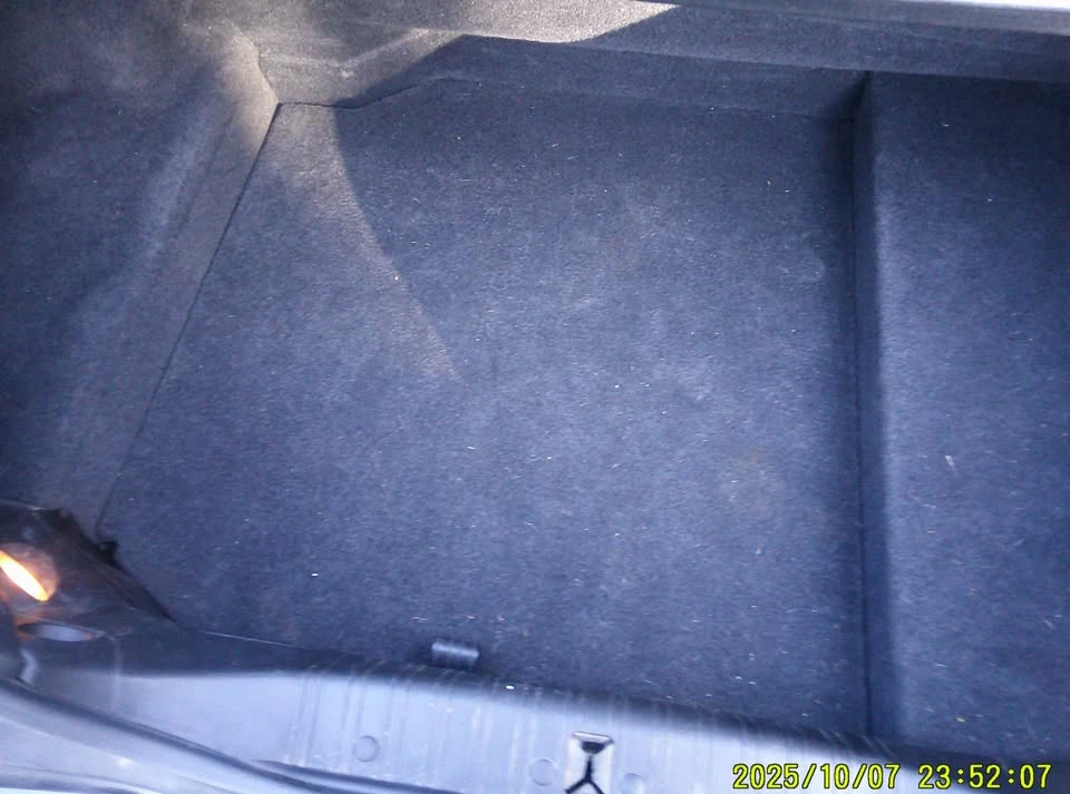 2002 Jaguar X100 XK8 - Image 12 of 15