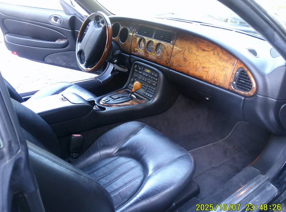 2002 Jaguar X100 XK8 - Image 6 of 15