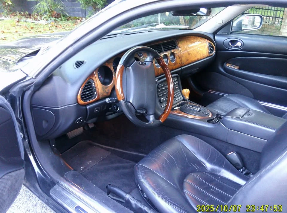 2002 Jaguar X100 XK8 - Image 5 of 15
