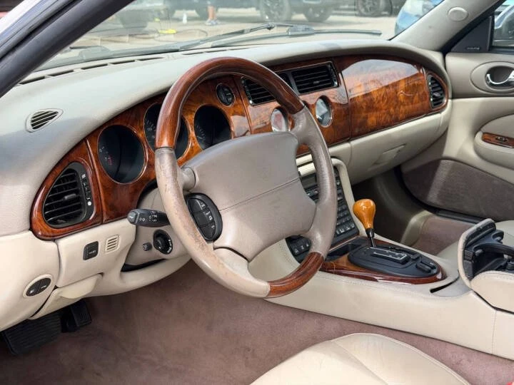 2002 Jaguar X100 XK8 - Image 10 of 12