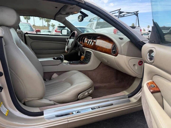 2002 Jaguar X100 XK8 - Image 11 of 12