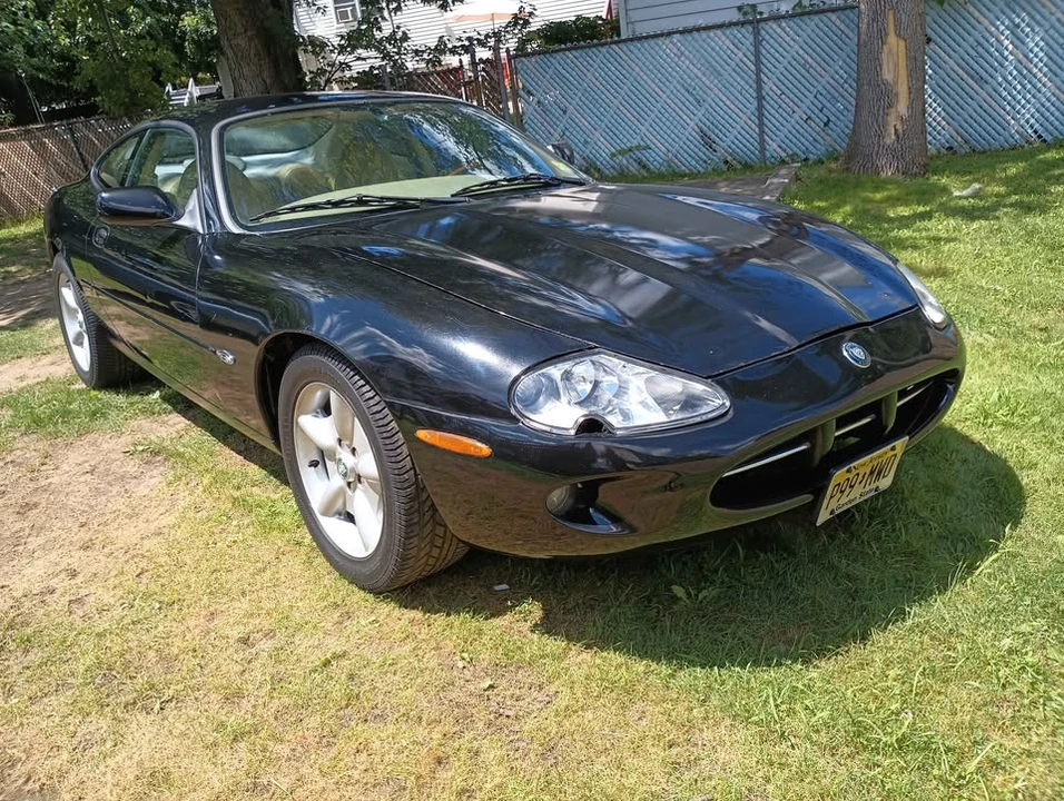 2002 Jaguar X100 XK8 - Image 16 of 16