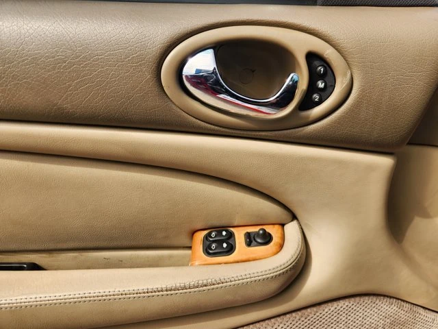 2002 Jaguar X100 XKR - Image 20 of 20
