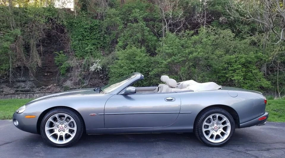 2002 Jaguar X100 XKR - Image 2 of 16