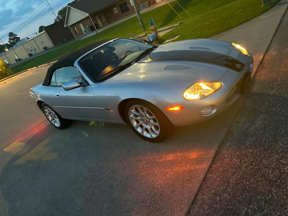 2002 Jaguar X100 XKR - Image 3 of 6
