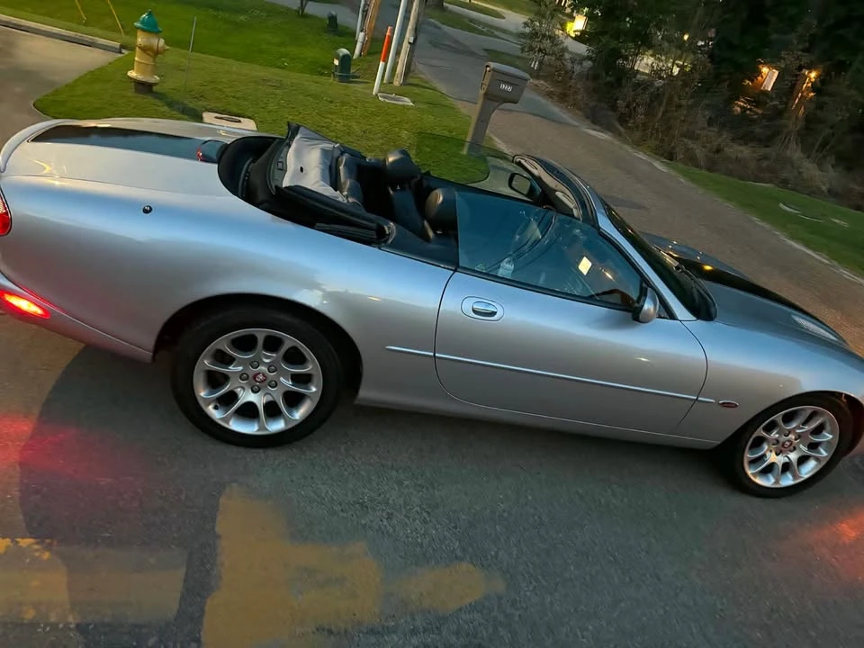 2002 Jaguar X100 XKR - Image 2 of 6