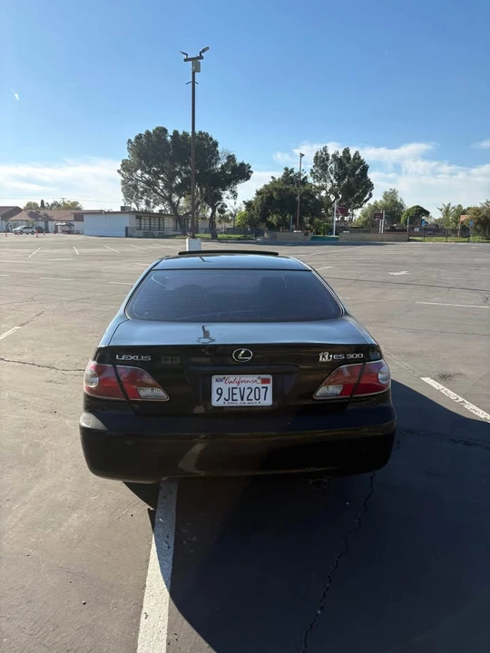 2002 Lexus ES 4th Gen - Image 6 of 16